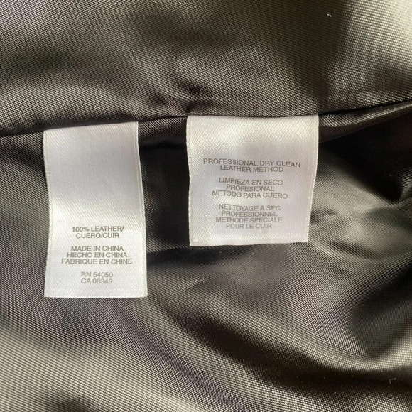 NWOT Jones New York Women's Size Small 100% Leather Glossy Full Zip Black Jacket - Picture 16 of 16